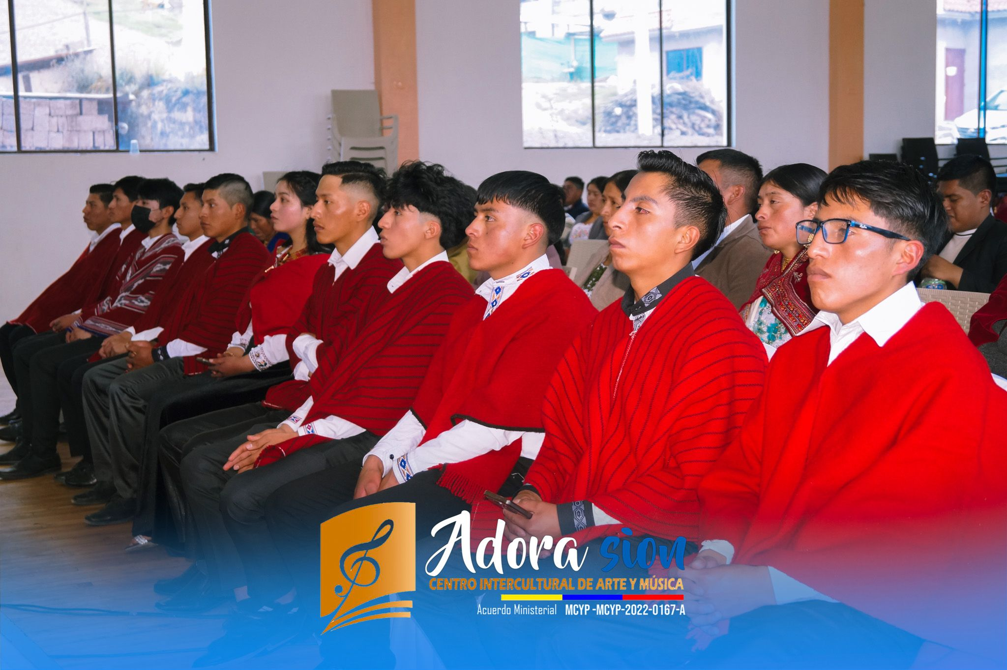 Estudiantes de C.I.A.M. Adora-Sión en clase de música